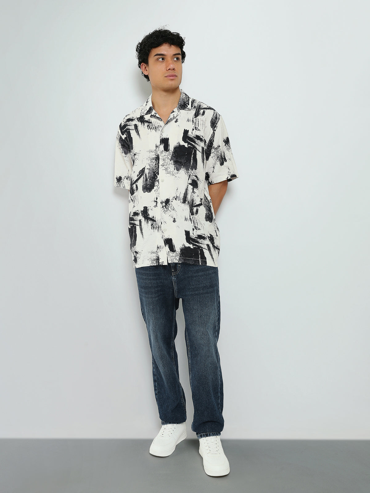 Town Team - Men's Oversized linen Short Sleeves Shirts WHT/BLK Linen Blend