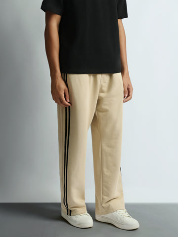 Sweatpants Slim fit embroidered