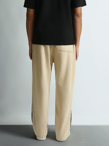 Sweatpants Slim fit embroidered