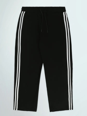Sweatpants Slim fit embroidered