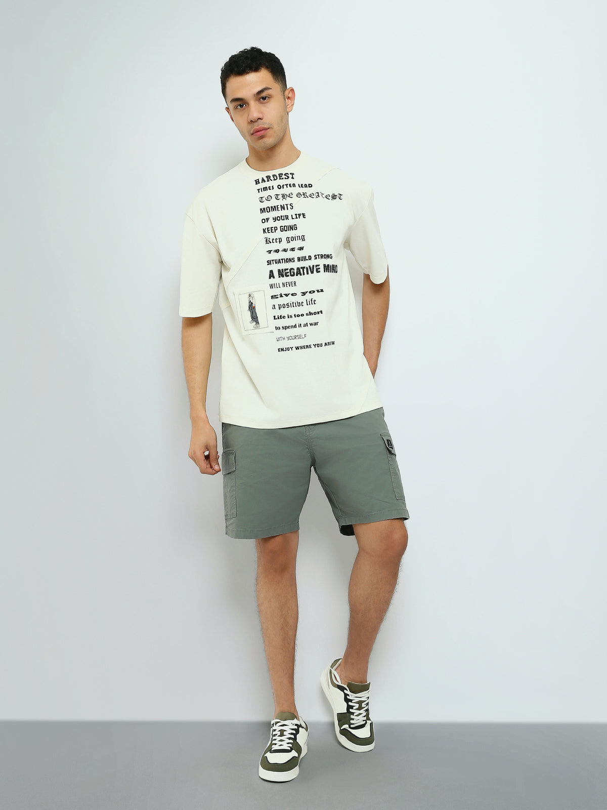 Town Team - Men's Relaxed round-neck T-shirts OFF WHIT