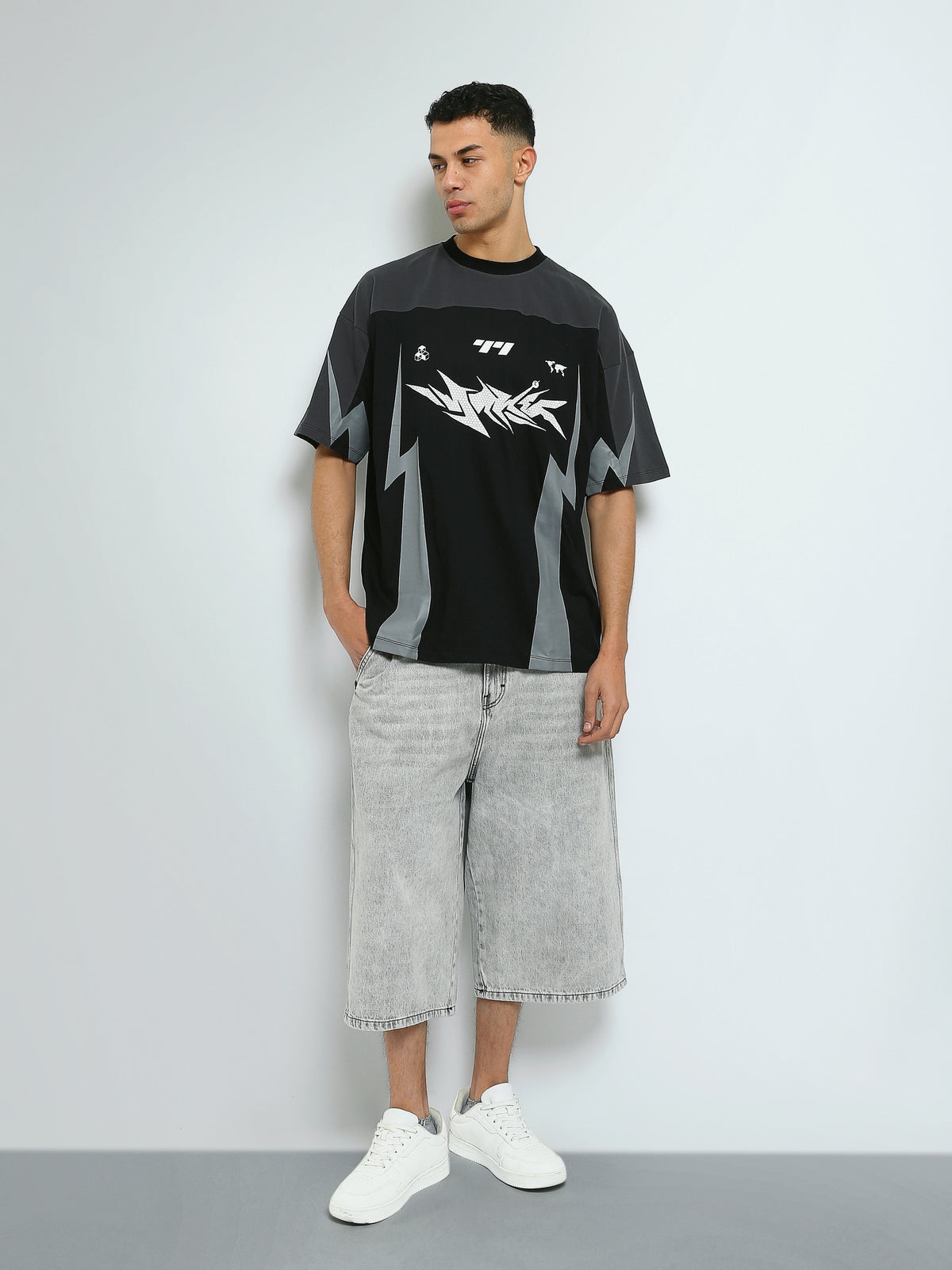 Town Team - Men's Oversized round-neck T-shirts Black Mixed fabric