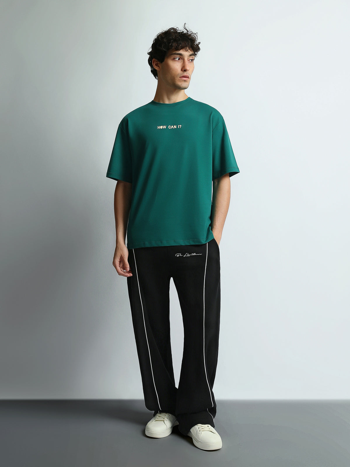 T-shirts Cropped fit round-neck