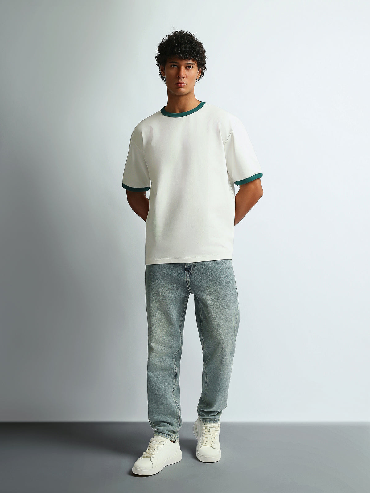 T-shirts Oversized fit round-neck